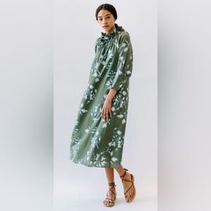 “Mirth” Vienna High Neck Midi Dress, Fig Leaf design 
EUC XS